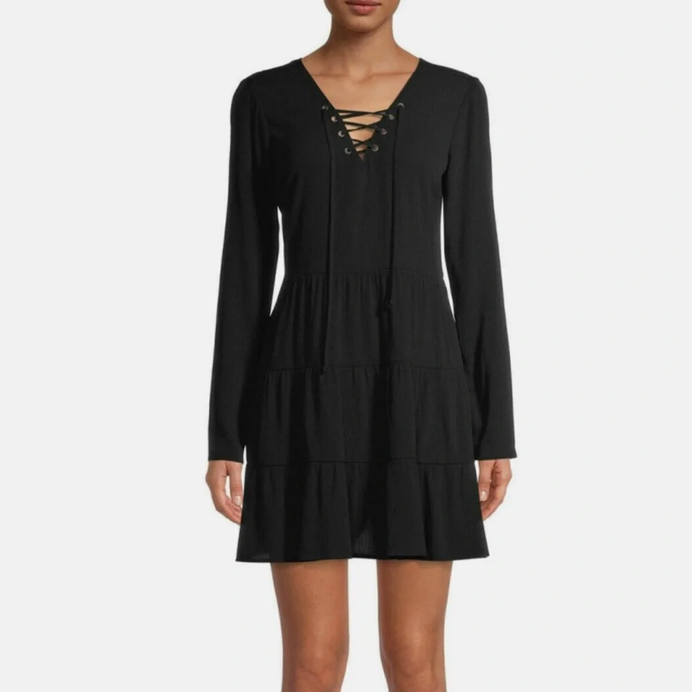π₯°π₯° No Boundaries Lace Up Tier Dress π₯°π₯° - Picture 1 of 9